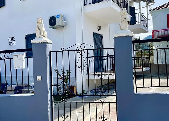 Katerina S House 2 Apartament *